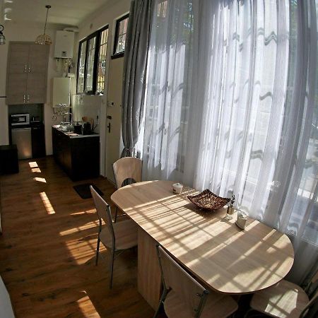Old - Gold Gala Apartment Tbilisi Bagian luar foto