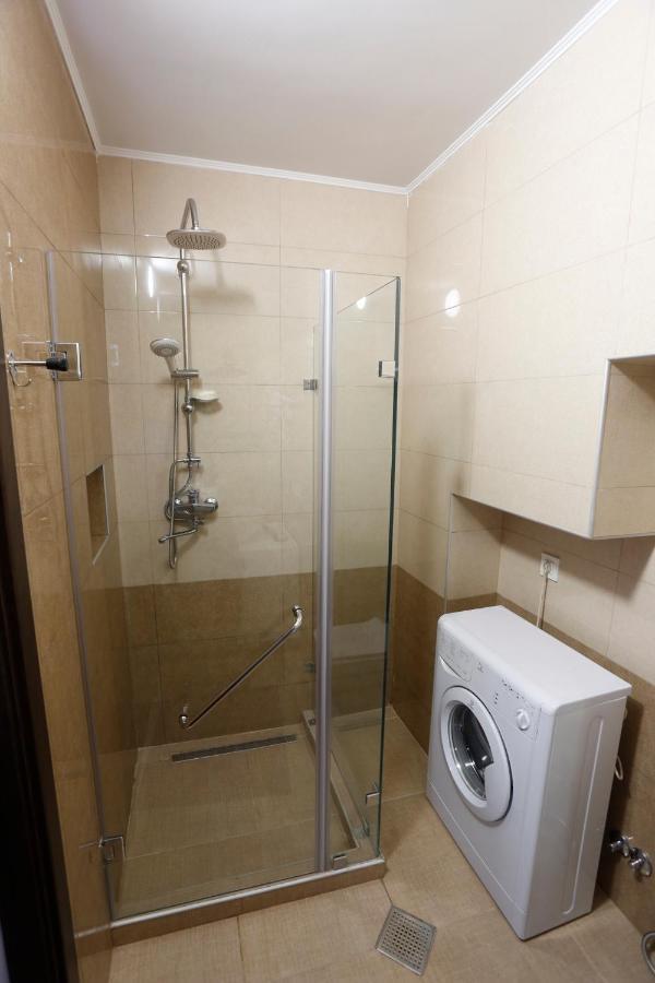 Old - Gold Gala Apartment Tbilisi Bagian luar foto