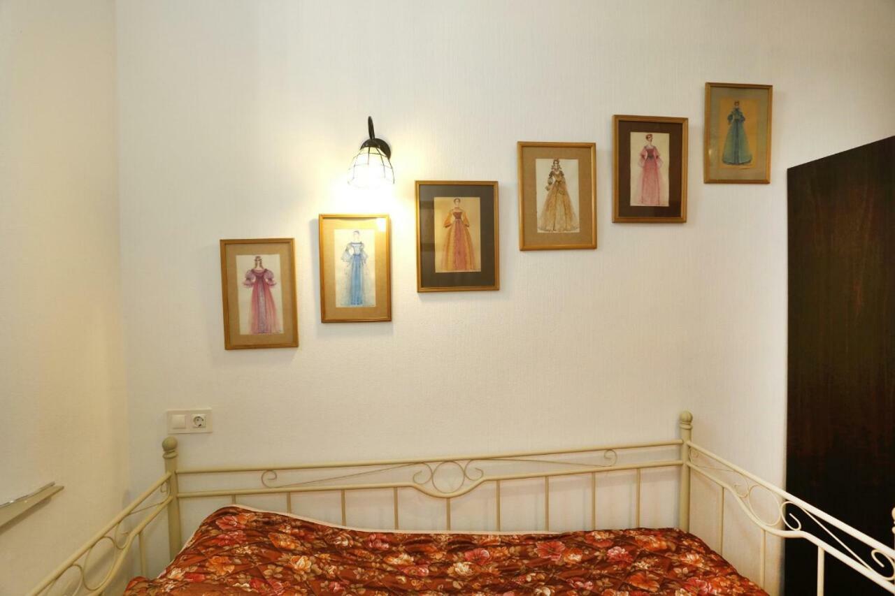 Old - Gold Gala Apartment Tbilisi Bagian luar foto