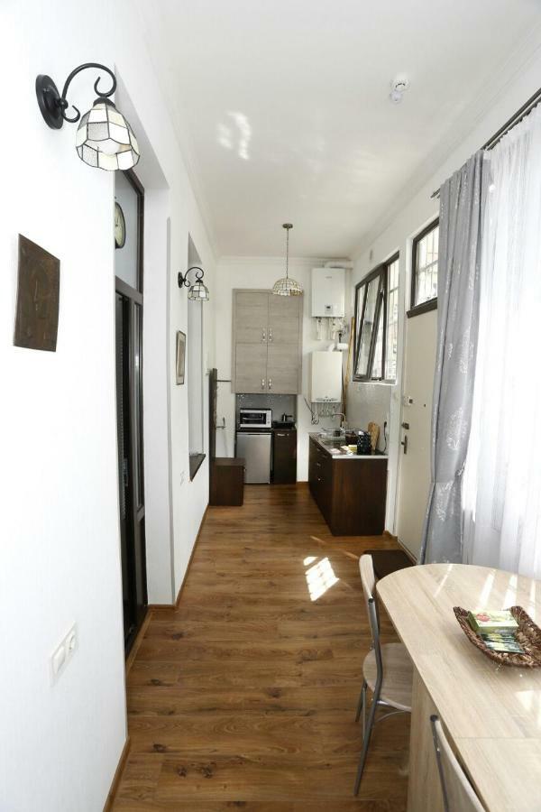 Old - Gold Gala Apartment Tbilisi Bagian luar foto